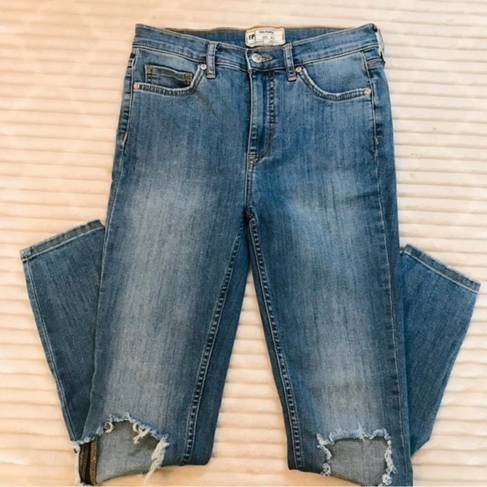 FP Free People Distressed High Rise Skinny Jeans Women’s Size 27 4